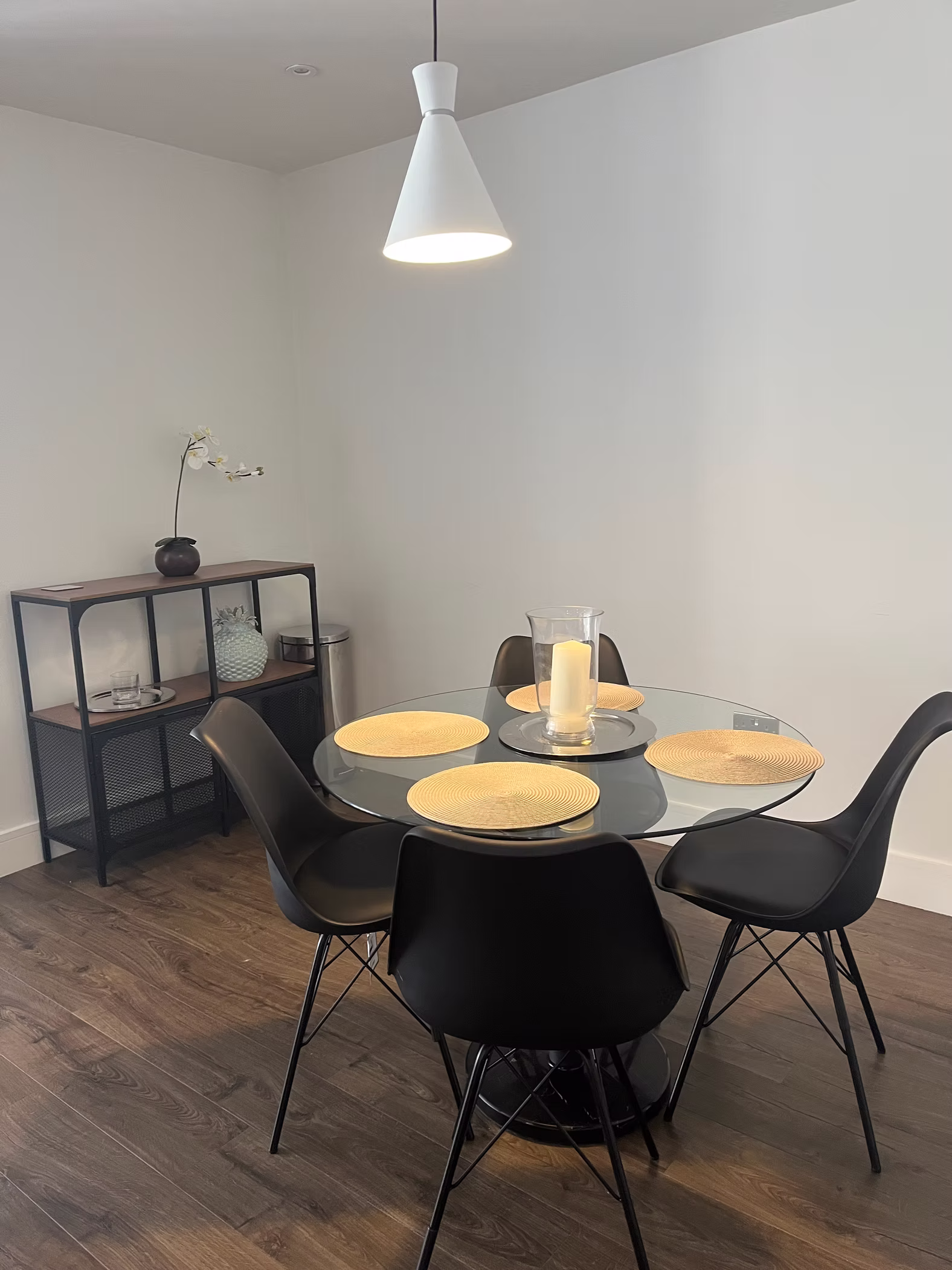 Sheffield apartment - Montrose Retreats property