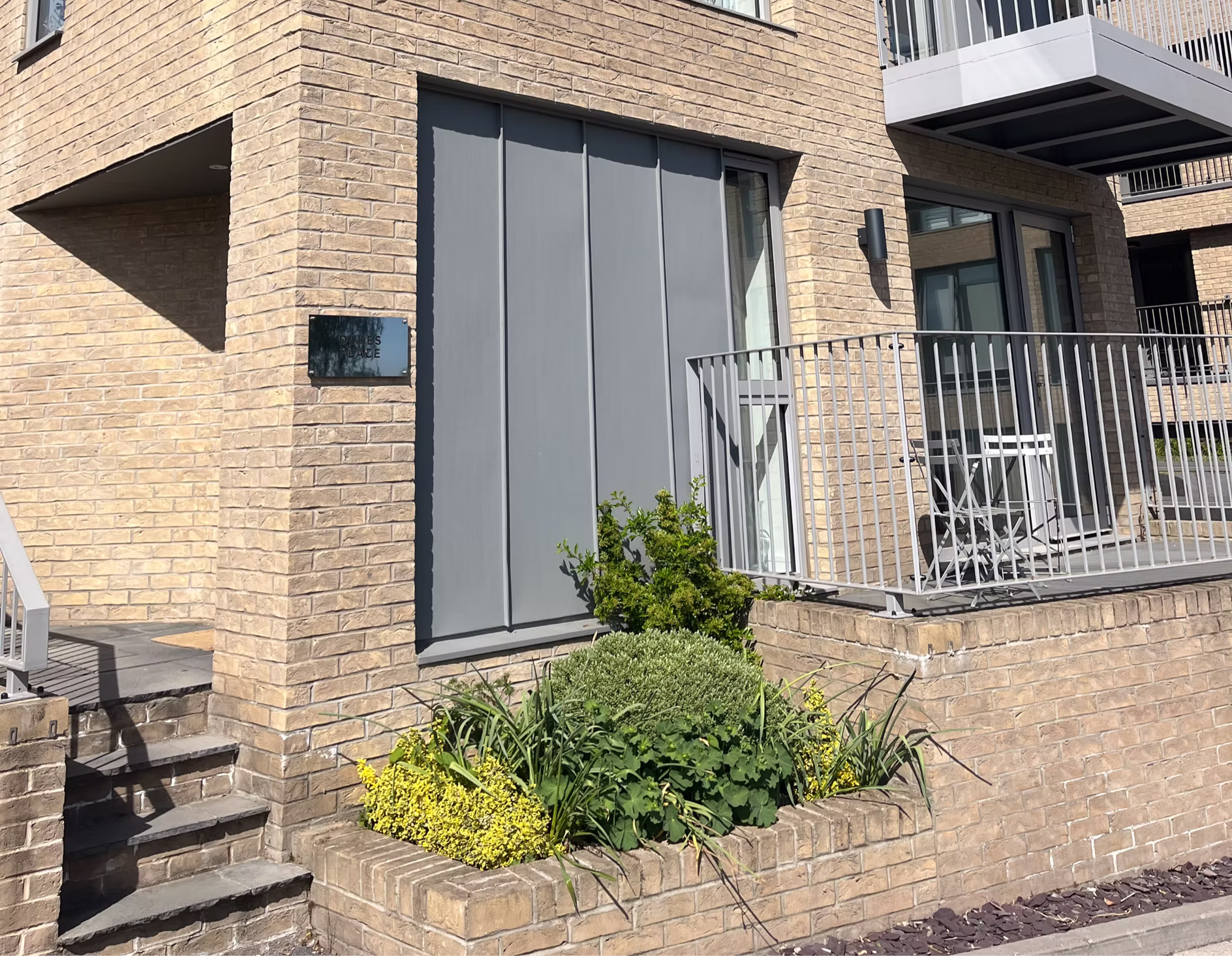Sheffield apartment - Montrose Retreats property