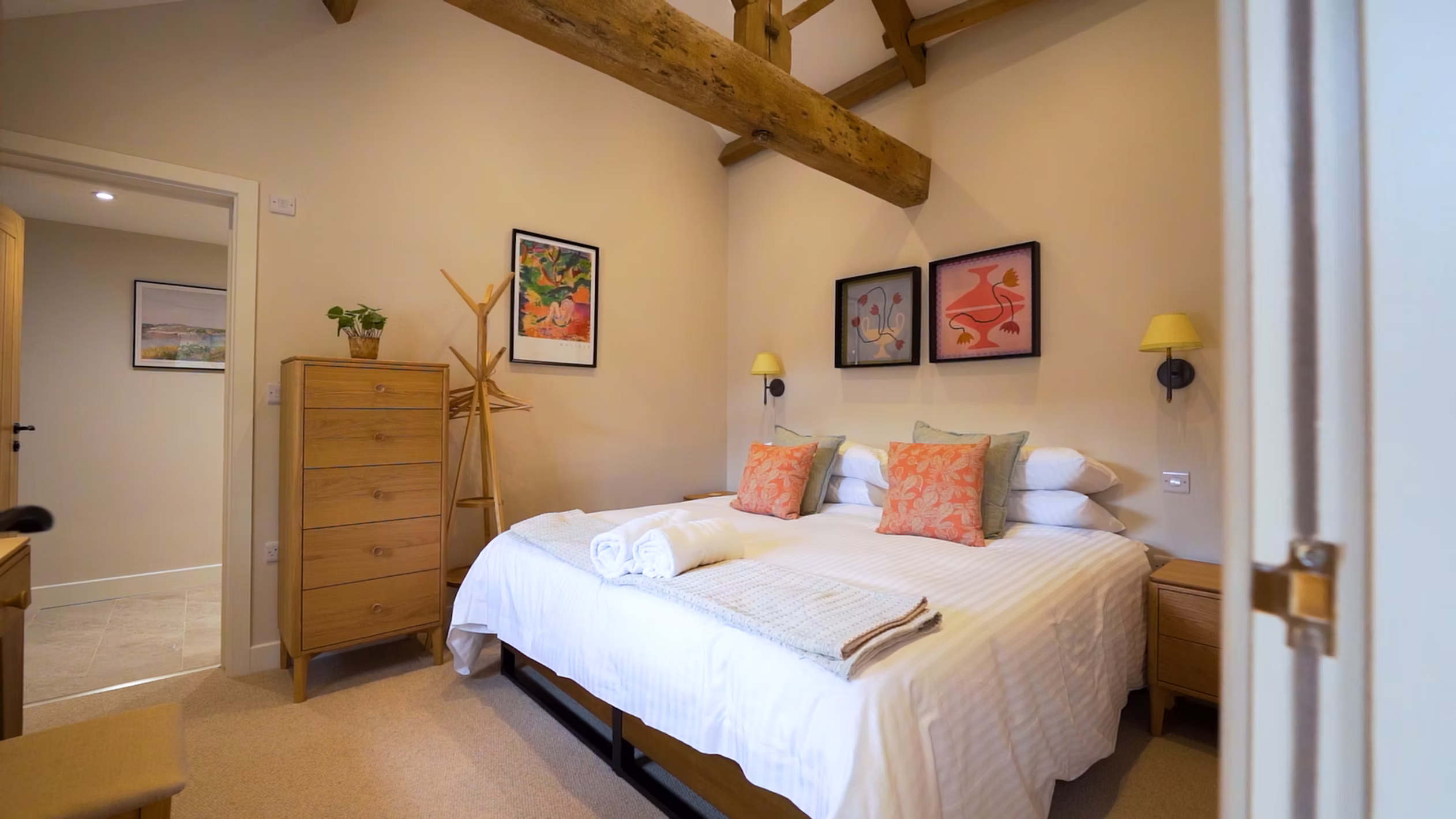 The Builders Yard - Montrose Retreats property